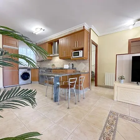 En Centro De * Ларедо