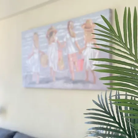 En Centro De Apartamento Laredo