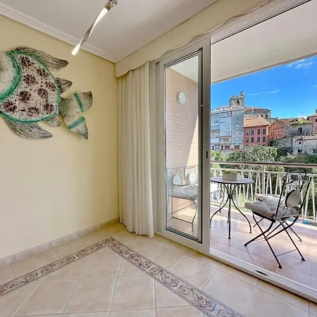 شقة En Centro De لاريدو